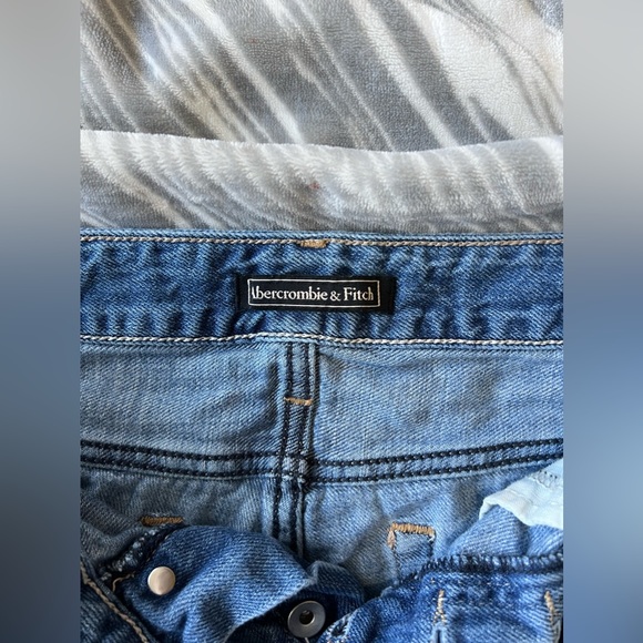 Abercrombie and Fitch Jean shorts - Picture 1 of 2